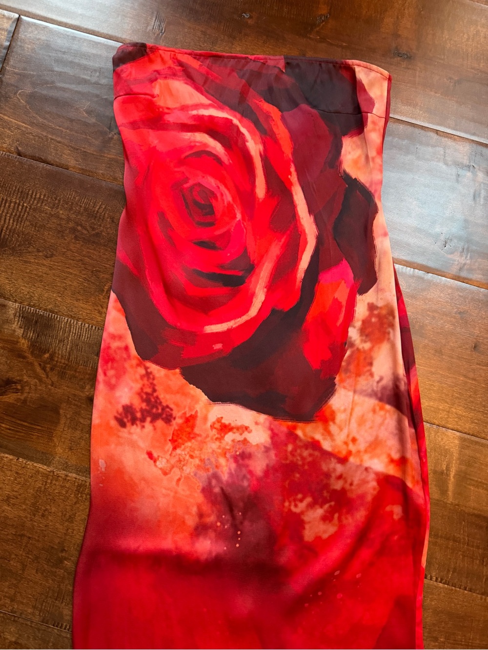 Kim Shui Red Rose Silk Tube Gown - Picture 5 of 10